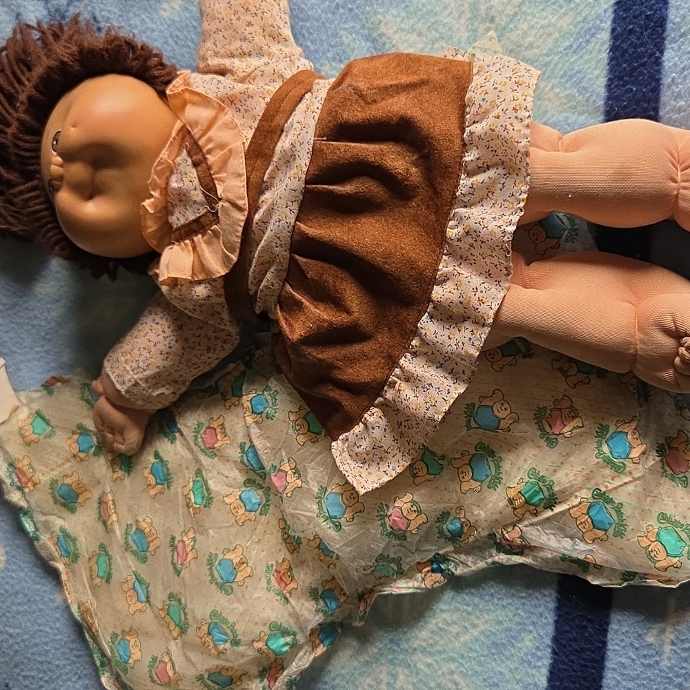 1982 Cabbage Patch Doll Dimples, Brown Hair, Eye Cabbage Patch Hair Tie, Diaper